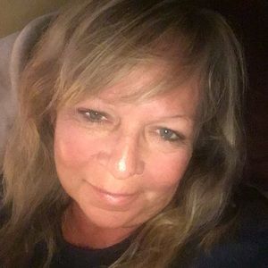 Meet your Posher, Cynthia